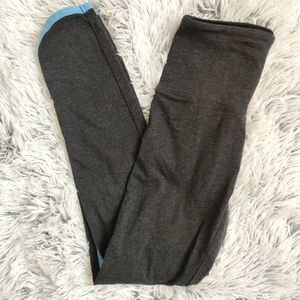 Pink by Victoria Secret Curve Hem Ankle Legging